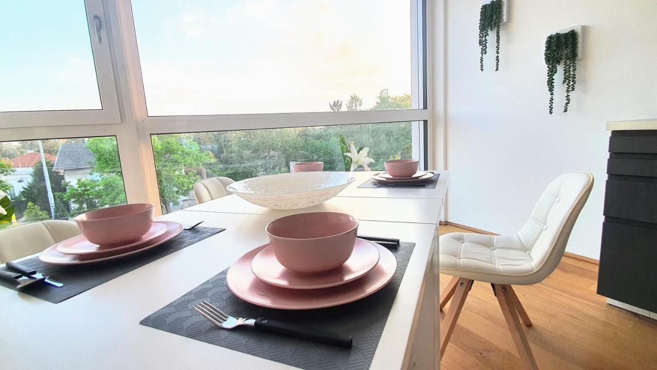 Rooftop Terrace, Free Garage Parking And Pool! Wien Ngoại thất bức ảnh